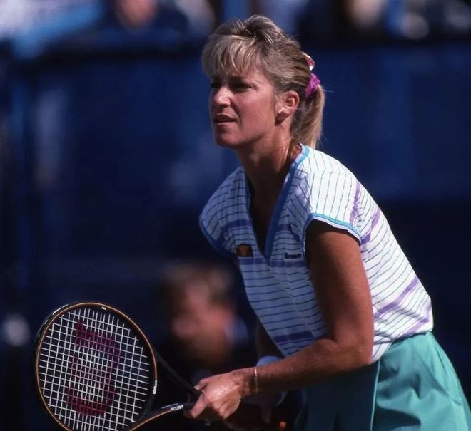 相比之下 相比之下